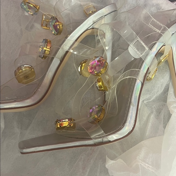 Stasia on Ice (TALL): Azalea Wang PVC Gladiator Silver Stiletto 7.5 - Picture 2 of 6